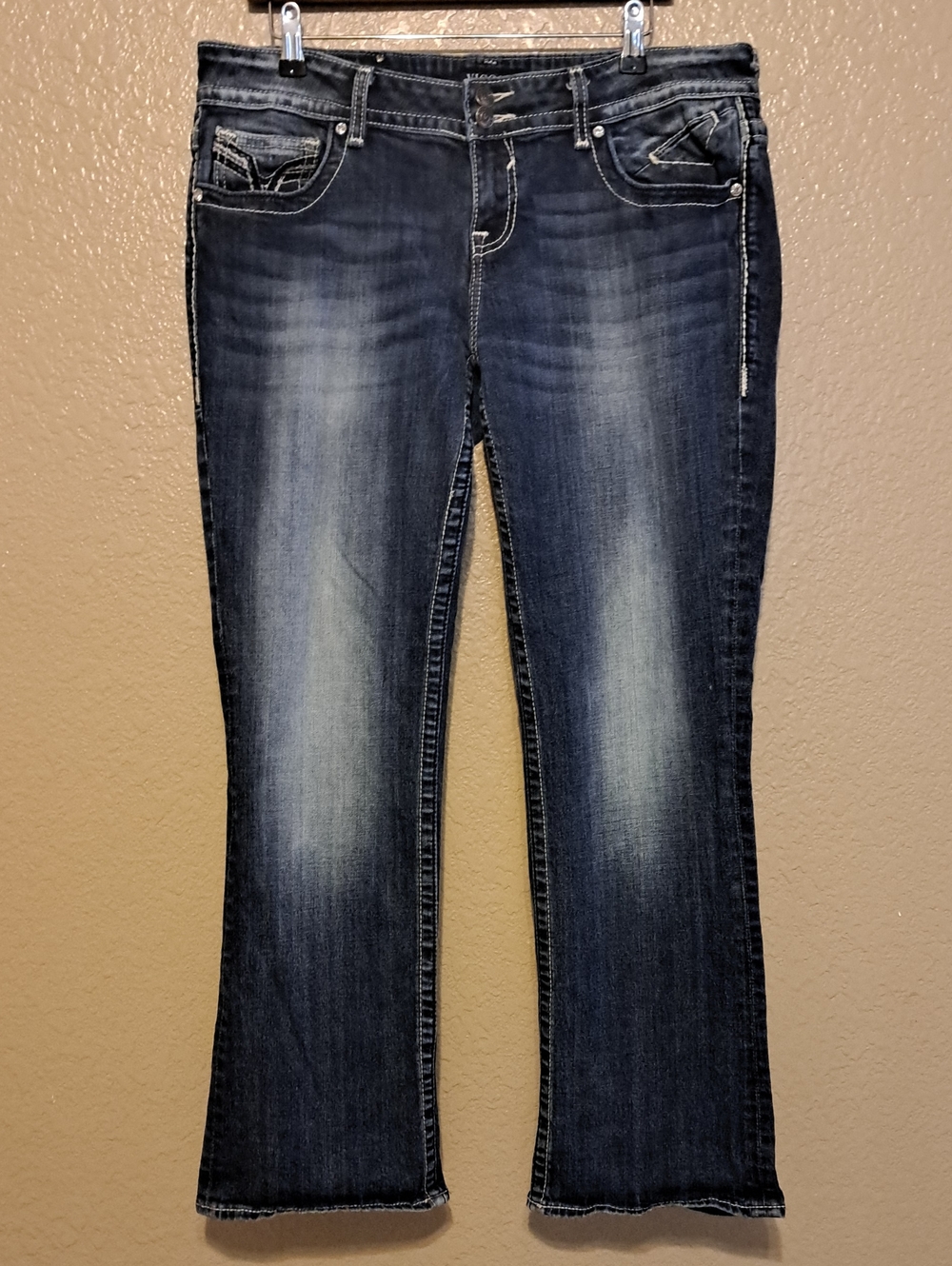 Vigoss Dark Blue Jeans with Faded Front. The Dallas Boot Cut. Size 15/16.